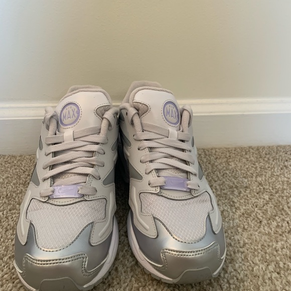 Nike AirMax 2 Light SE - Picture 4 of 8